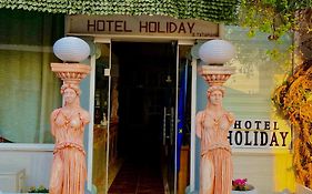 Hotel Holiday